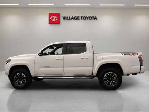 Certified 2021 Toyota Tacoma TRD Sport w/ TRD Premium Sport Package AWD/4WD image 2