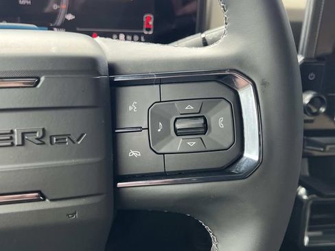 New 2026 GMC Hummer EV 2X image 25