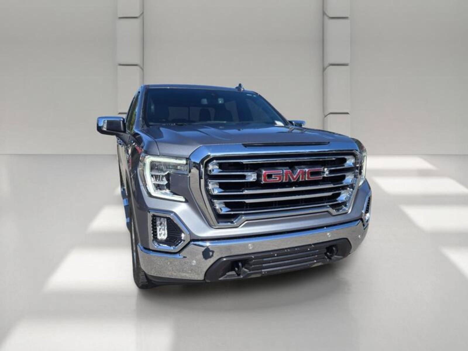 Used 2021 GMC Sierra 1500 SLT w/ SLT Premium Plus Package AWD/4WD image 3