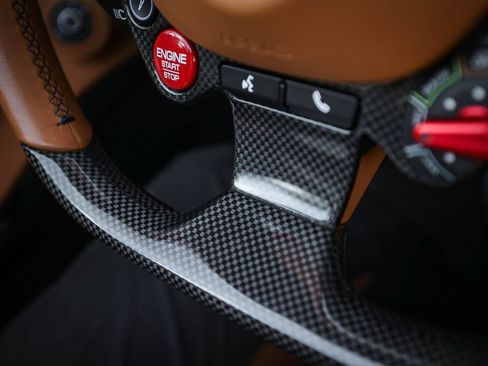 Used 2022 Ferrari F8 Tributo RWD image 27