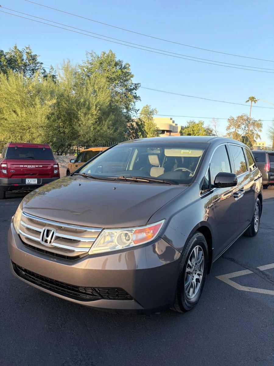 Used 2013 Honda Odyssey EX image 1