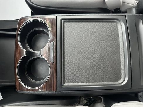 Used 2019 Toyota Sienna Limited image 35