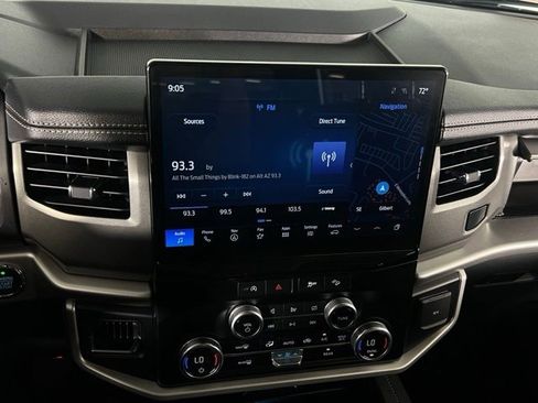 Used 2024 Ford Expedition XLT image 26