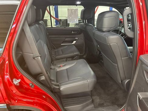 Used 2025 Toyota Sequoia Platinum w/ TRD Off-Road Package AWD/4WD image 18