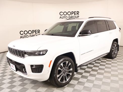 Used 2021 Jeep Grand Cherokee L Overland w/ Advanced Protech Group III image 11