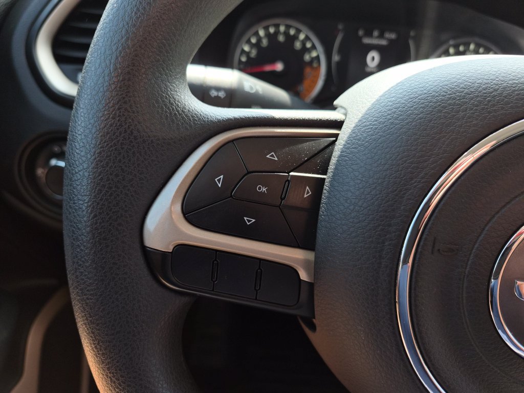 Used 2016 Jeep Renegade Sport w/ Power & Air Group FWD image 26
