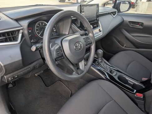 Used 2022 Toyota Corolla LE FWD image 9