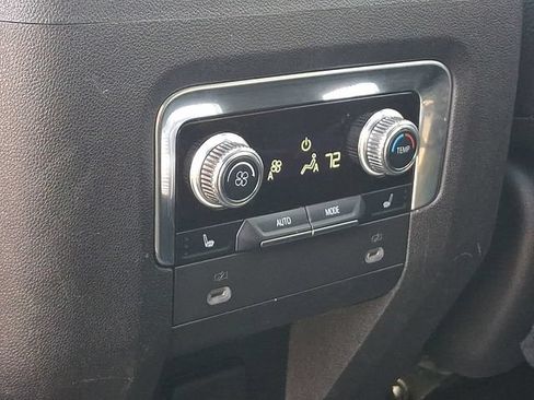 Used 2021 GMC Yukon XL Denali AWD/4WD image 18