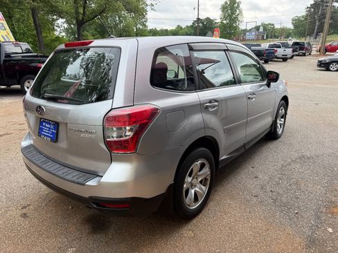 Used 2014 Subaru Forester 2.5i w/ Popular Package #1 AWD/4WD image 4