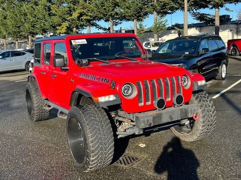 Used 2019 Jeep Wrangler Unlimited Sahara w/ Uconnect 4C Nav & Sound Group image 6