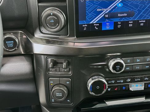 Used 2024 Ford F250 Lariat w/ Lariat Ultimate Package image 26