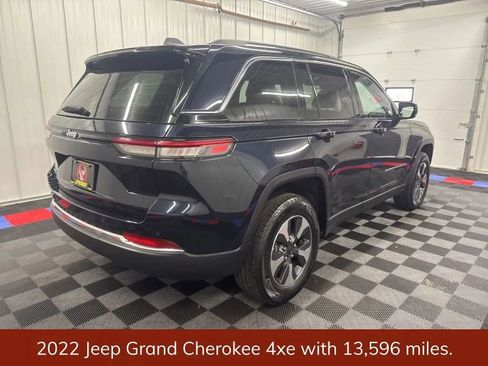 Used 2022 Jeep Grand Cherokee Limited 4xe AWD/4WD image 3