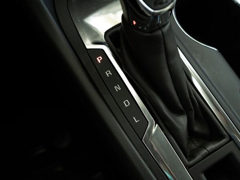 Used 2024 Chevrolet Equinox LS image 29