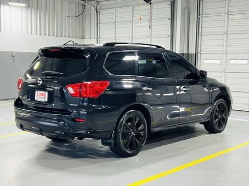Used 2018 Nissan Pathfinder SL w/ Midnight Edition Package image 19