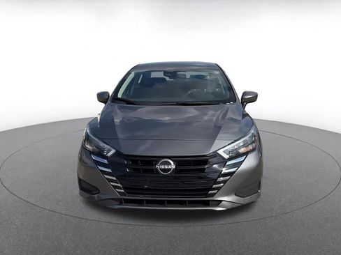 Used 2025 Nissan Versa SV FWD image 4