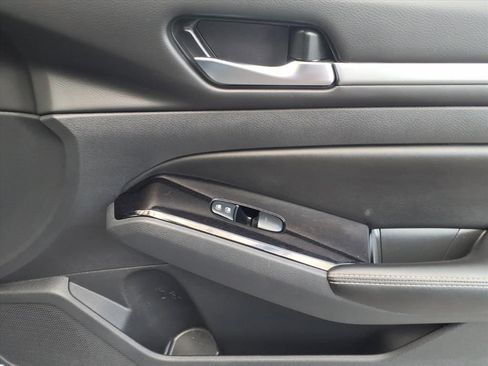 Used 2023 Nissan Altima 2.5 SV image 28