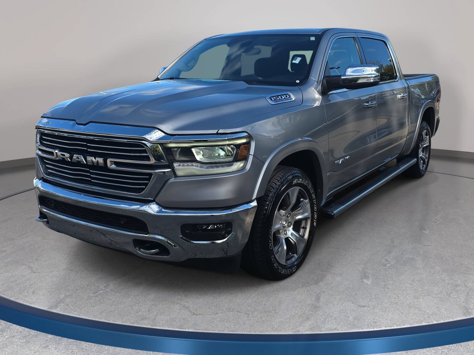 Used 2021 RAM 1500 Laramie AWD/4WD image 1