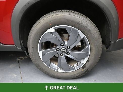 Used 2025 Nissan Rogue SV FWD image 15