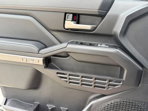 Used 2025 Toyota Tacoma TRD Off-Road image 24