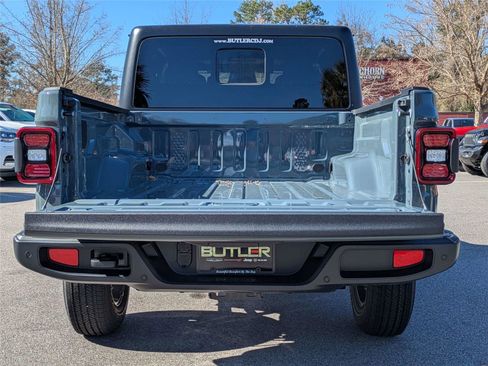 New 2026 Jeep Gladiator Sport image 8