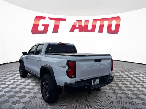 Used 2024 Chevrolet Colorado ZR2 w/ Technology Package AWD/4WD image 5