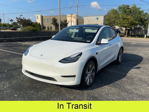 Used 2021 Tesla Model Y Long Range AWD/4WD image 1