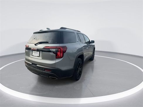 Used 2023 GMC Acadia SLE w/ Driver Convenience Package image 8