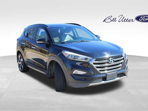Used 2016 Hyundai Tucson Limited w/ Option Group 03 image 3