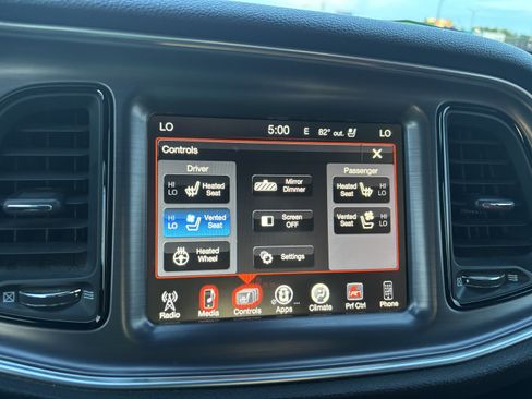Used 2016 Dodge Challenger R/T Scat Pack RWD image 14