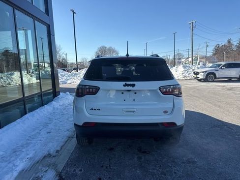 Used 2021 Jeep Compass Latitude AWD/4WD image 4