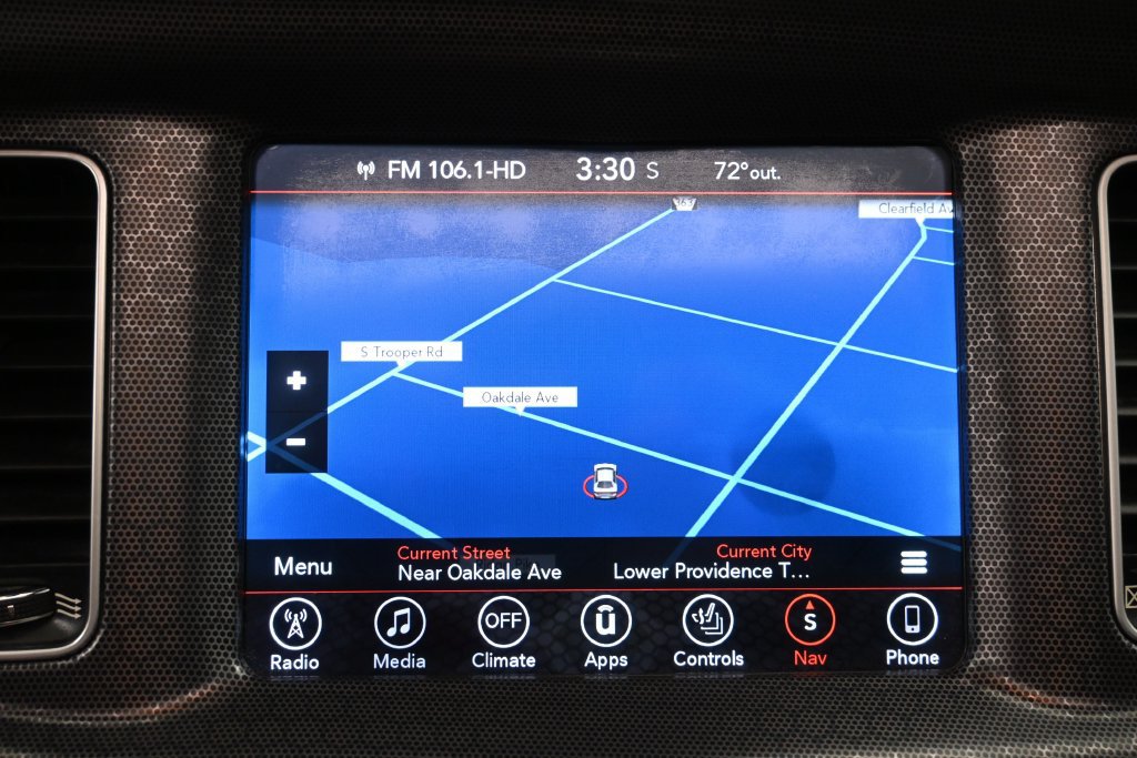 Used 2017 Dodge Charger R/T w/ Premium Group RWD image 19
