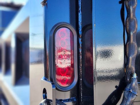 New 2025 Ford F550 4x4 Regular Cab Super Duty image 10