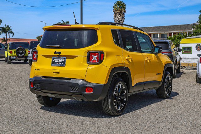 Used 2023 Jeep Renegade Latitude AWD/4WD image 4