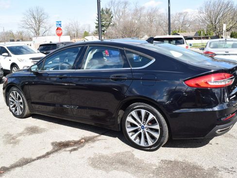 Used 2020 Ford Fusion SE AWD/4WD image 8