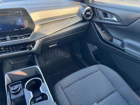 Used 2026 Chevrolet Equinox LT image 15