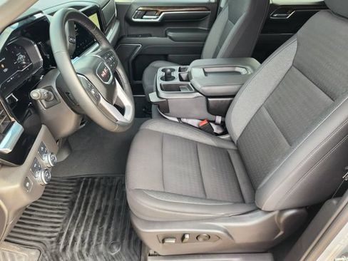 Used 2024 GMC Sierra 1500 Elevation AWD/4WD image 13