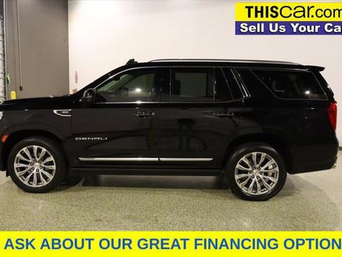 Used 2021 GMC Yukon Denali w/ Denali Premium Package image 4