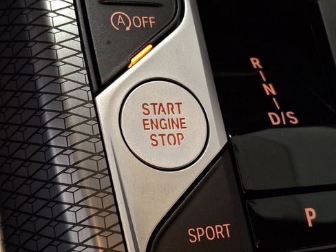 Used 2025 BMW 330i xDrive 330i xDrive w/ M Sport Package image 18