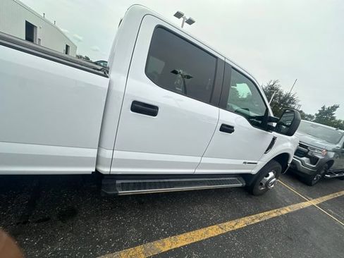 Used 2021 Ford F350 XL w/ STX Appearance Package AWD/4WD image 5