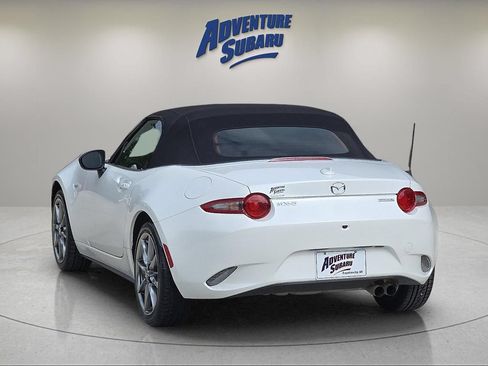Used 2022 MAZDA MX-5 Miata Grand Touring w/ Weather Package RWD image 5