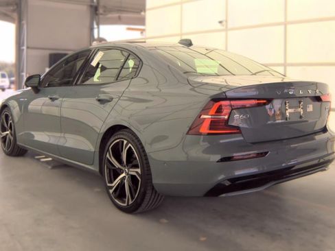 Used 2023 Volvo S60 B5 Plus AWD/4WD image 3