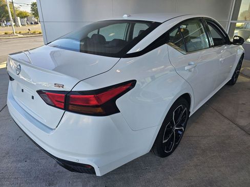 Used 2023 Nissan Altima 2.5 SR image 6