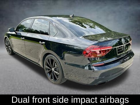 Used 2018 Volkswagen Passat 3.6 FWD image 7