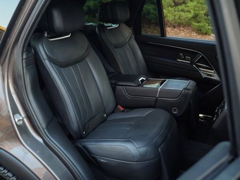 Used 2022 Land Rover Range Rover Long Wheelbase First Edition image 26