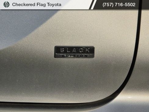 Used 2022 Mitsubishi Outlander SEL Black Edition image 8