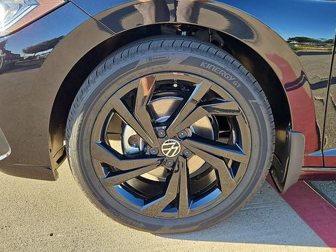 New 2026 Volkswagen Jetta SE image 5