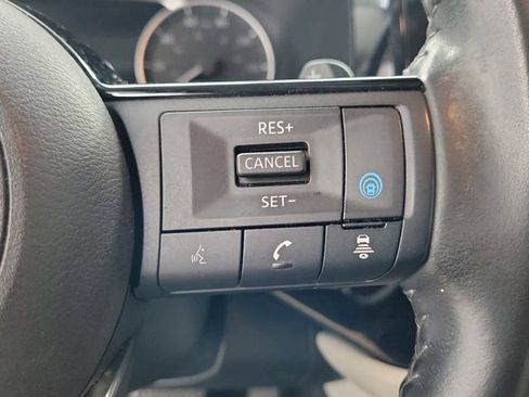 Certified 2022 Nissan Pathfinder SV w/ Cargo Package FWD image 27