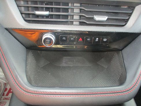 Used 2025 Ford Explorer ST-Line w/ ST-Line Street Pack AWD/4WD image 9