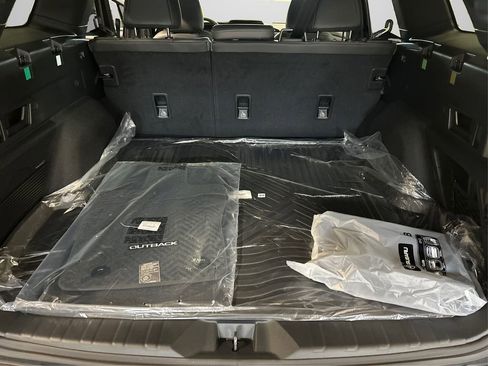 New 2026 Subaru Outback Limited image 11