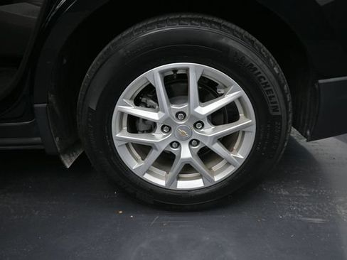 Used 2023 Chevrolet Equinox LT FWD image 11